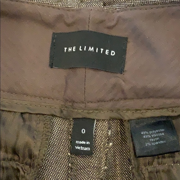 The Limited Suit - Picture 8 of 11